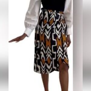 Francis + Benedict women's wrap skirt. Size Medium